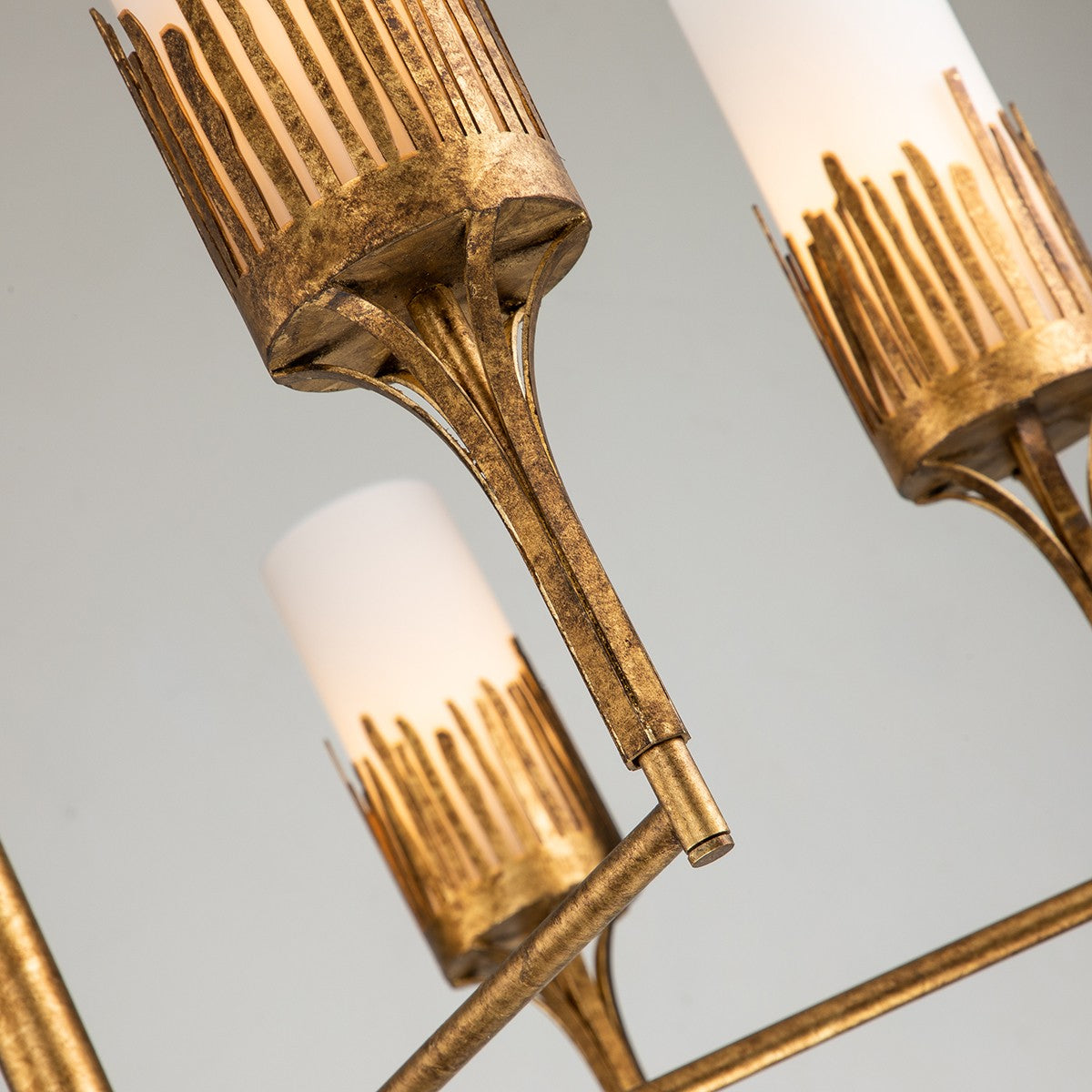 Lucas + McKearn - CH20319G-6 - Six lampes Suspendu - Herbe à scie - Feuille d'or