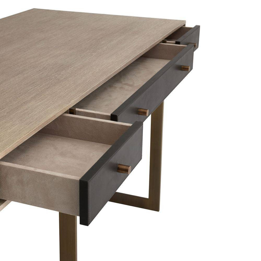 Arteriors - 4665 - Bureau - Ollie - Laiton antique