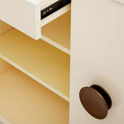 Arteriors - 5704 - Meuble - Kennedy - Laque Opale