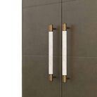 Arteriors - 6266 - Meuble - Sherbourne - Cuir graphite/Chêne ombré/Marbre blanc/Laiton antique