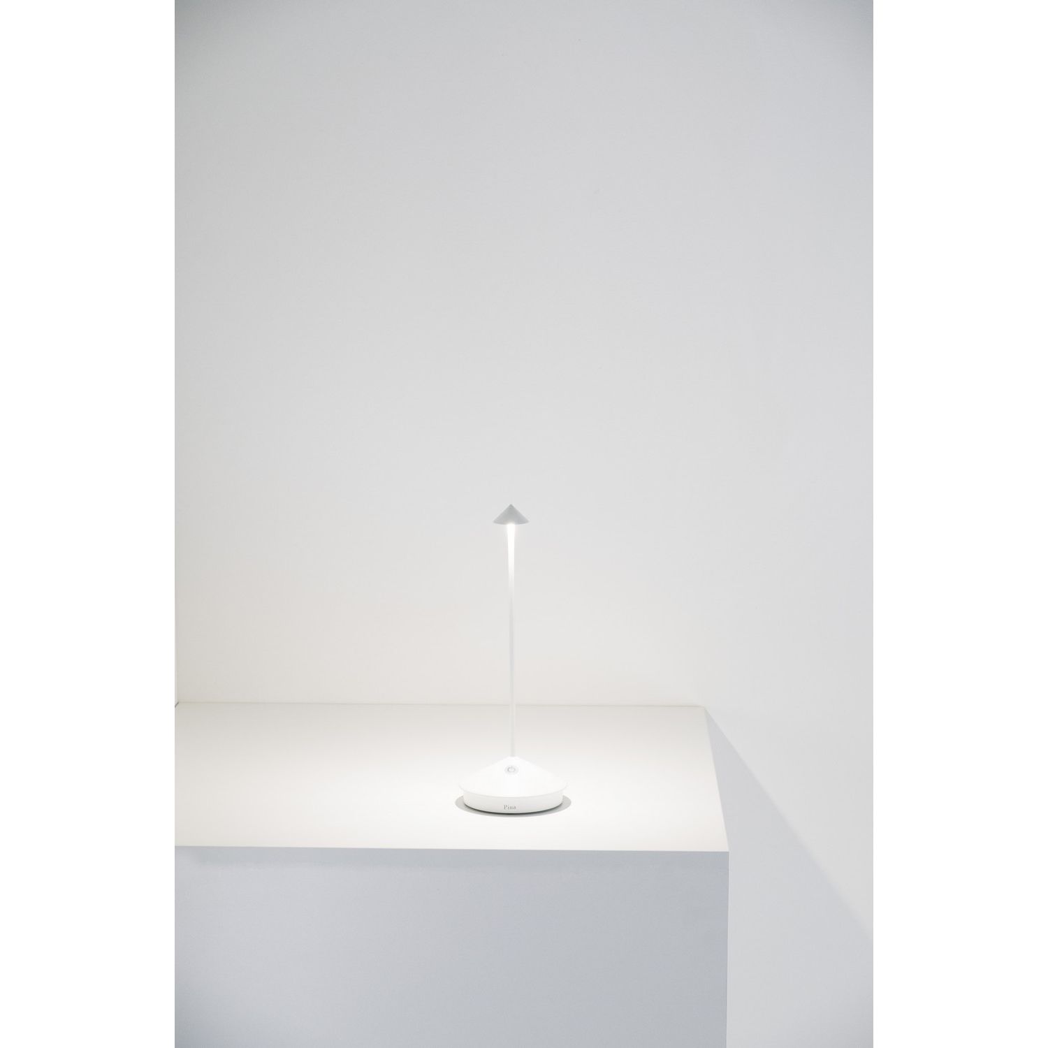 Zafferano - LD0650B4 - LED Table Lamp - Pina - White