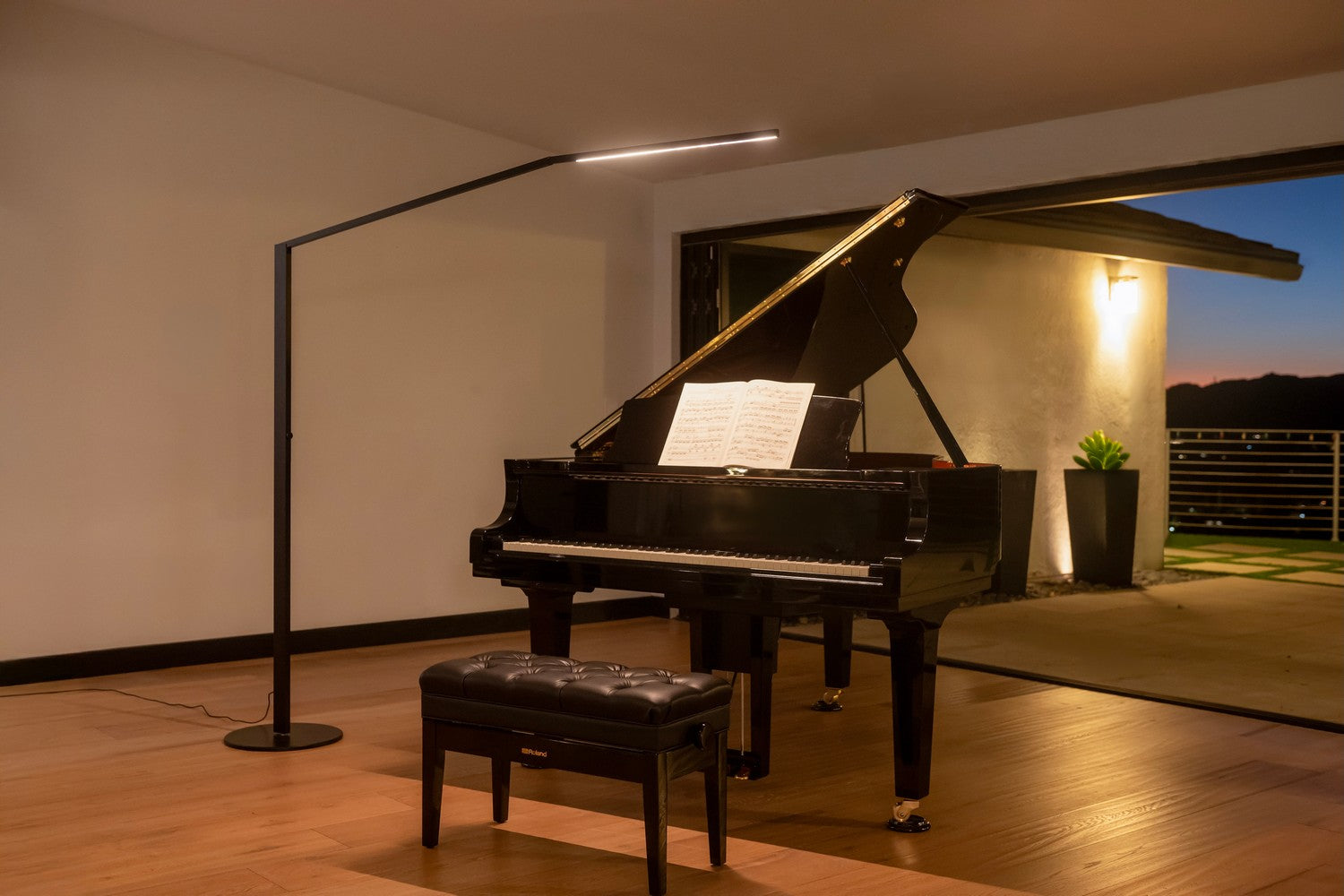 Koncept - ZBF6000-SW-MTB - LED Floor Lamp - Z-Bar Gen 4 - Matte Black