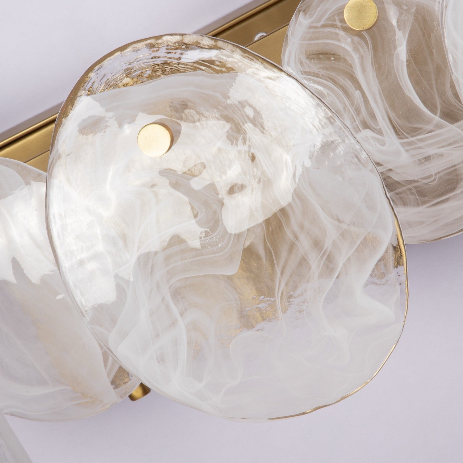 Artcraft Canada - AC12215BR - Meuble-lavabo à cinq lumières - Lily - Laiton brossé