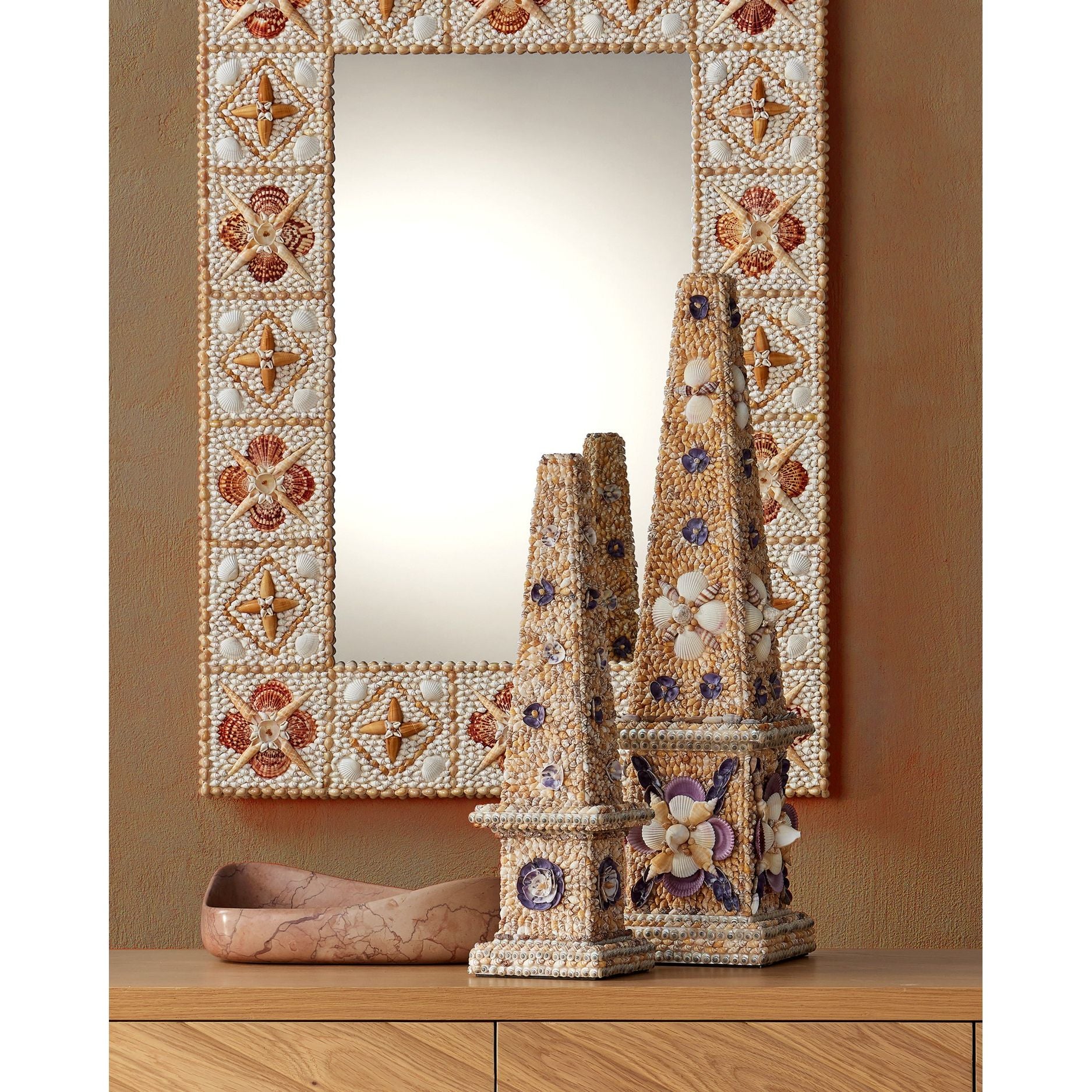 Currey and Company - 1200-1043 - Obélisque - Coquillage - Naturel