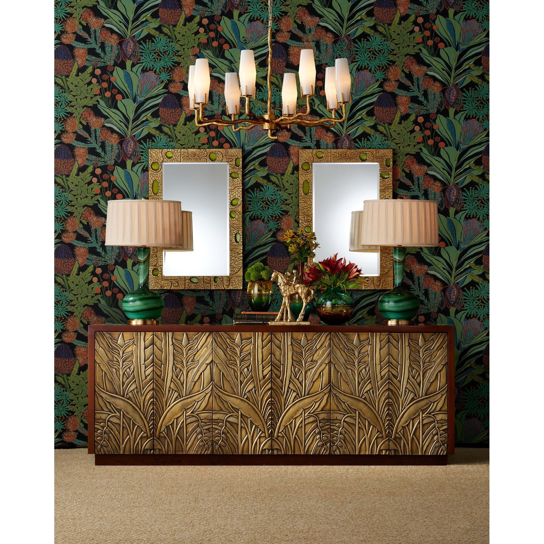Currey and Company - 3000-0324 - Crédence - Jardin - Noyer / Laiton antique