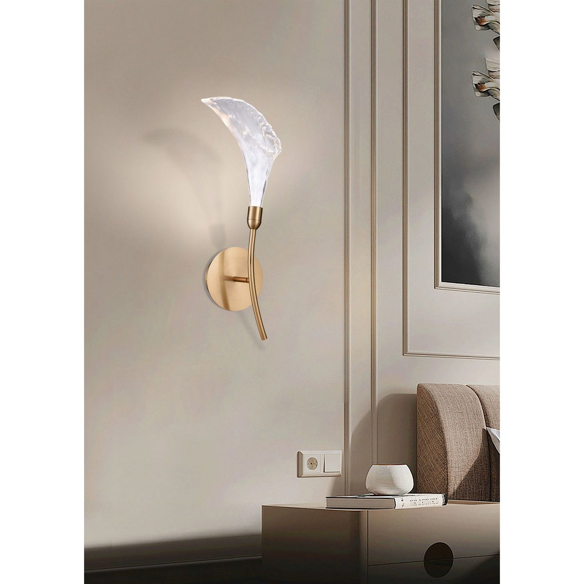 Arabela Lighting - 85194-1 - LED Wall Sconce - Calla - Natural Brass