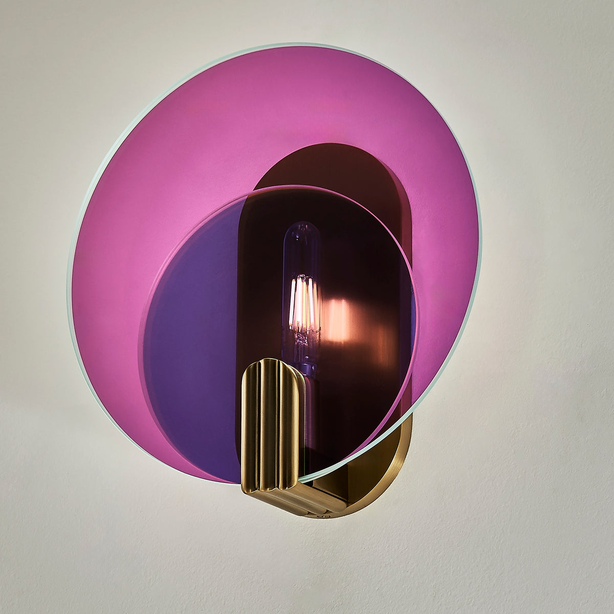 Kalco - 528521WB - Une lampe Murale - Optique - Laiton d'hiver