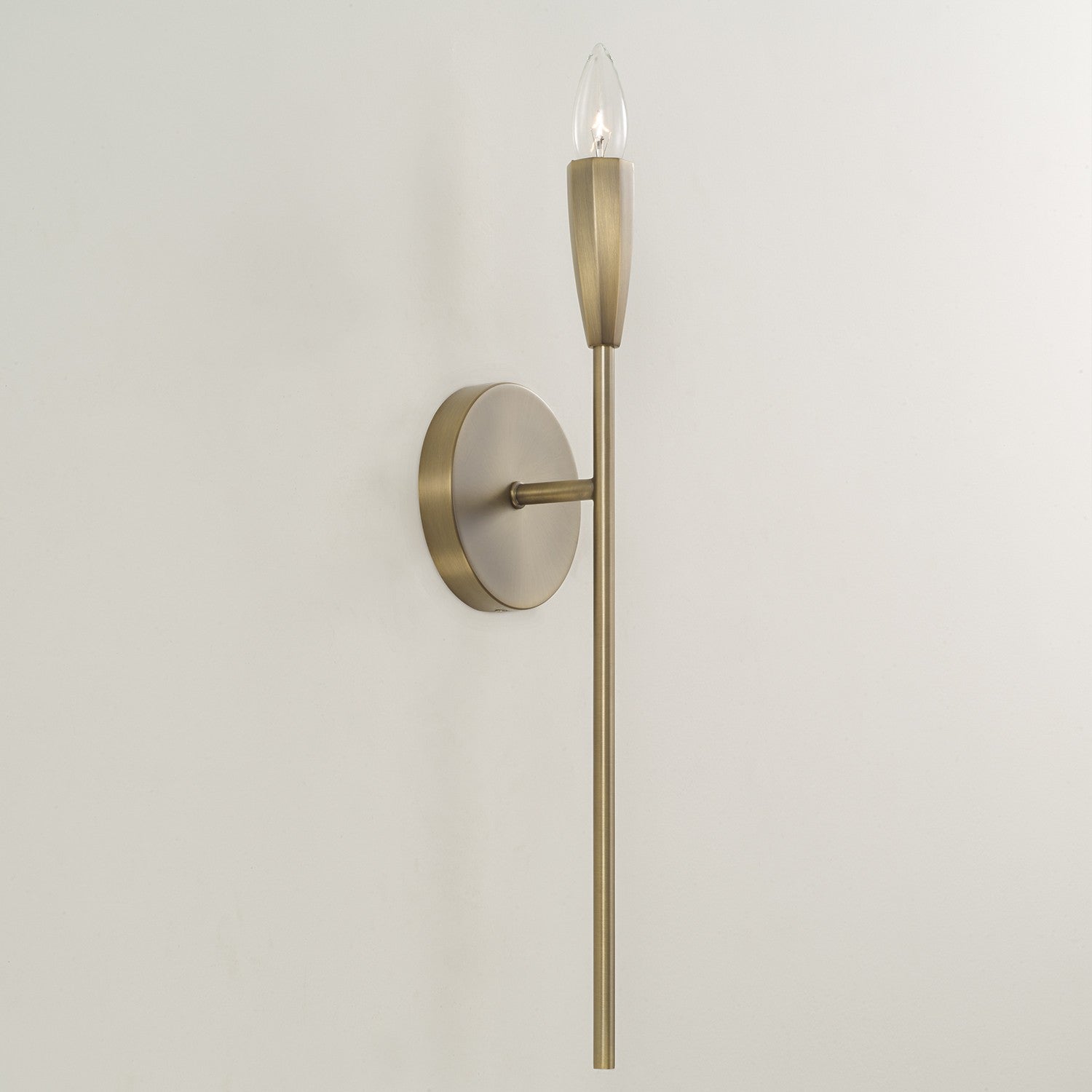 Éclairage Capital - 660411ANB - Une lampe Murale - Palmer - Laiton vieilli