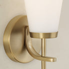 Éclairage Capital - 661011AD-660 - Une lampe Murale - Drake - Laiton vieilli