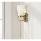 Éclairage Capital - 661011AD-660 - Une lampe Murale - Drake - Laiton vieilli