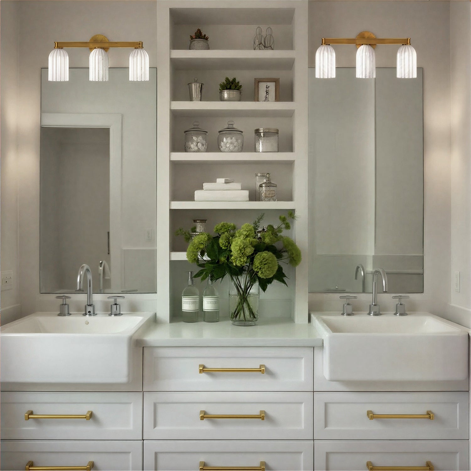 Crystorama - LOT-713-LG - Luminaire de salle de bain à trois lumières - Lotus - Luxe Gold