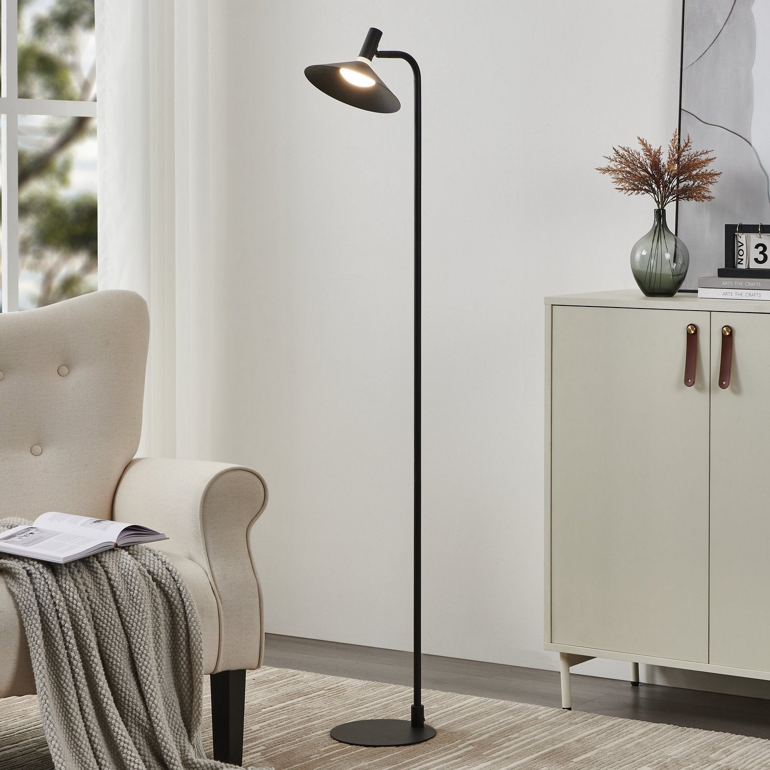 Eglo Canada - 902186A - Lampadaire LED - Conomavilla - Noir