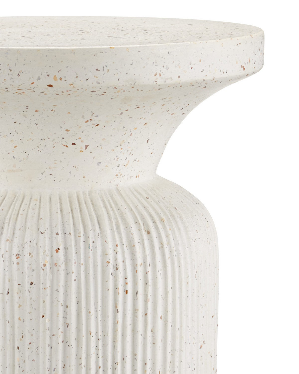 Table d'appoint Ridge Terrazzo de Currey and Company, 2000-0054, couleur ivoire.