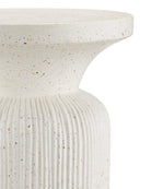 Table d'appoint Ridge Terrazzo de Currey and Company, 2000-0054, couleur ivoire.