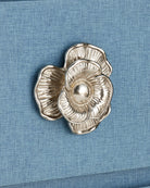 Table de chevet Currey and Company 3000-0342 Briallen en lin bleu laqué et nickel poli