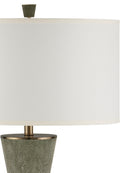 Currey and Company 6000-1084 Galuchat Lampe de table en similicuir galuchat vert/laiton