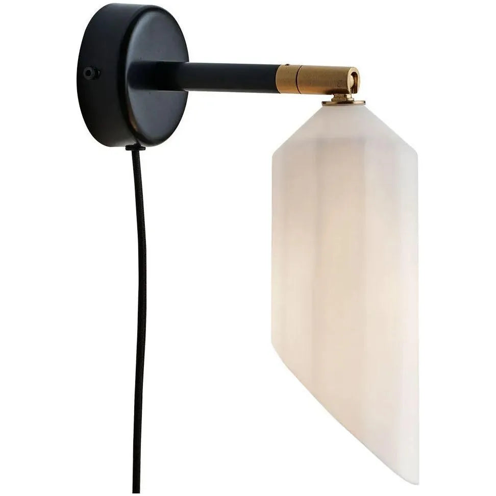 Le Klint - Pliverre Plug-In Wall Sconce - LK-292 | Montreal Lighting & Hardware