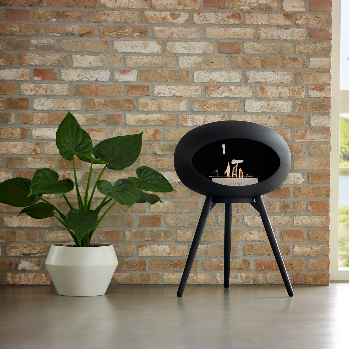 Ground Low Dome Portable Fireplace - Black