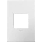 Legrand - adorne® Plastic One-Gang Screwless Wall Plate - AWP1G2WH6 | Montreal Lighting & Hardware