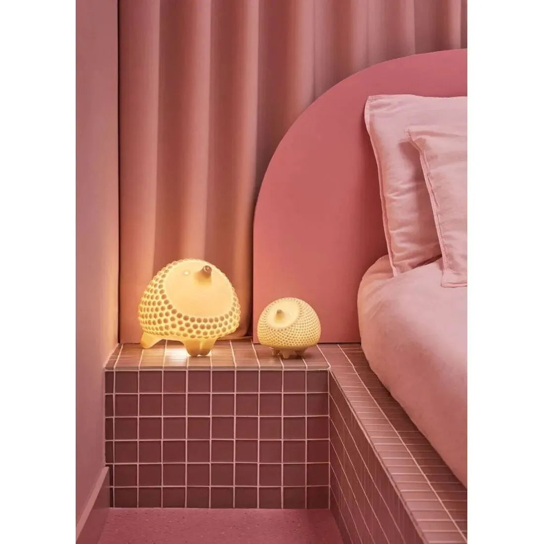Lladro - Hedgehog Table Lamp - 1024278 | Montreal Lighting & Hardware