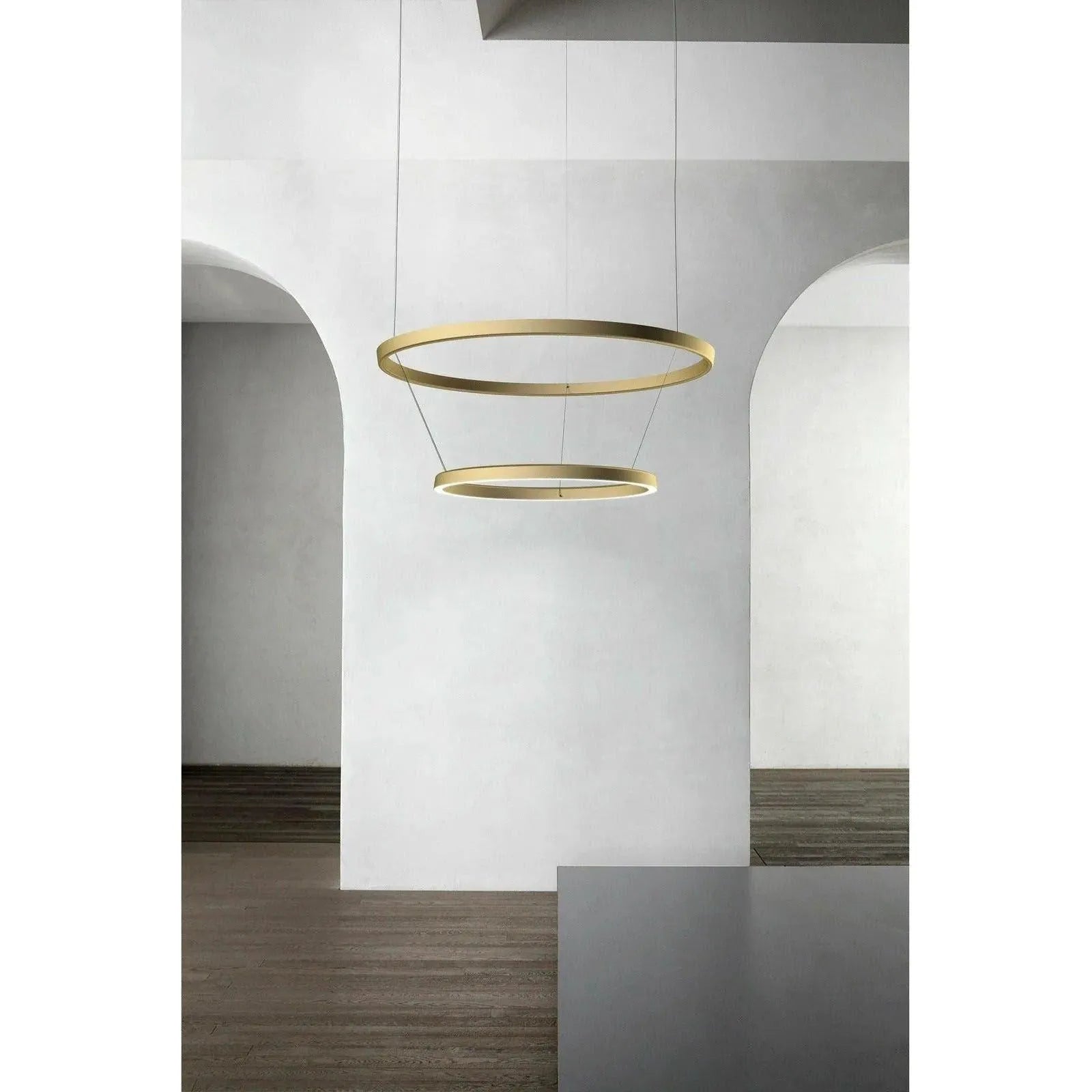 Luceplan - Compendium Circle - 1D810C070530 | 1D810/400500 | Montreal Lighting & Hardware