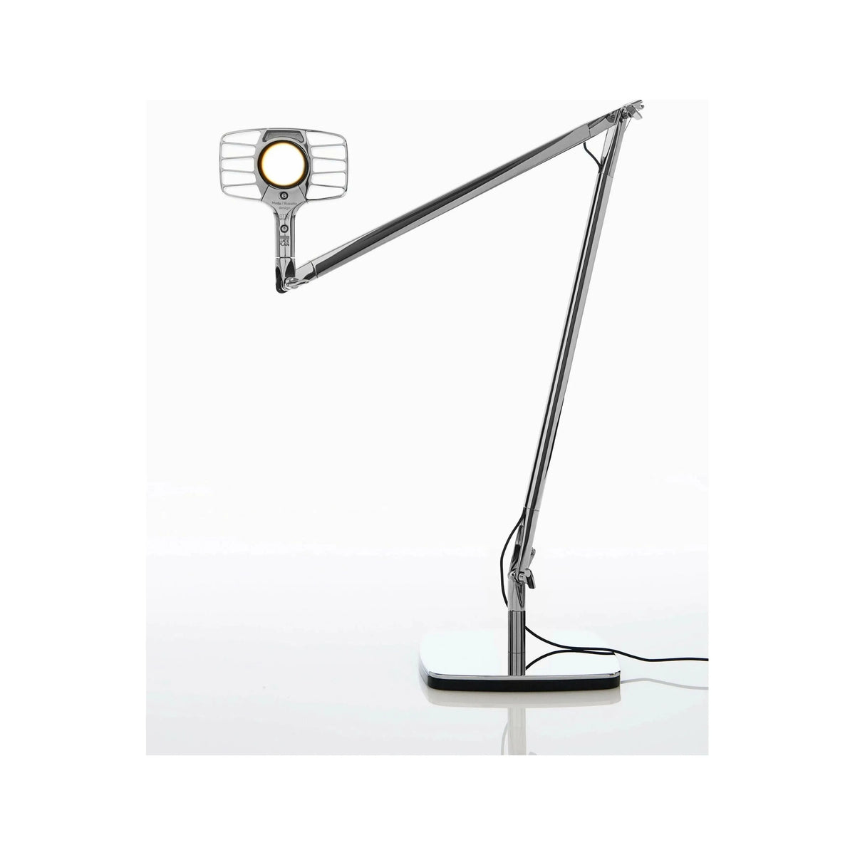 Luceplan - Otto Watt Table Lamp - 1D720=N10501 | 1D72/1000001 | Montreal Lighting & Hardware