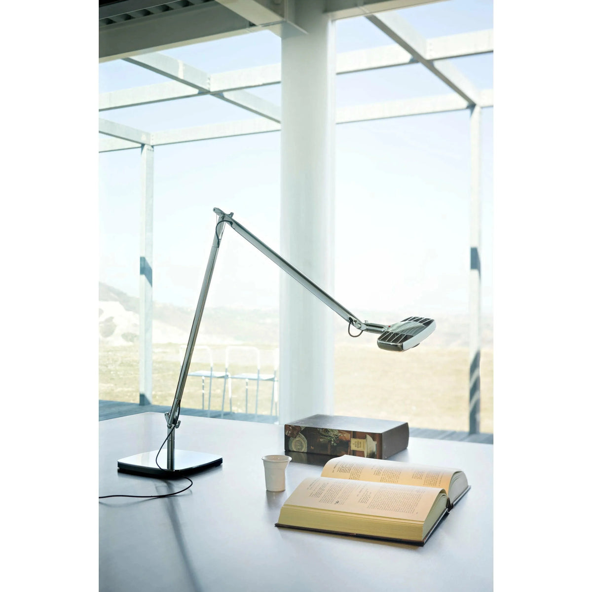 Luceplan - Otto Watt Table Lamp - 1D720=N10501 | 1D72/1000001 | Montreal Lighting & Hardware