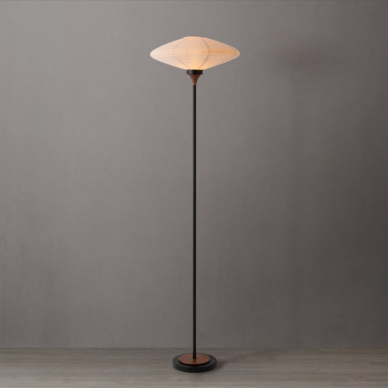 Lampadaire Roswell de Nova of California 15010833MB, noir