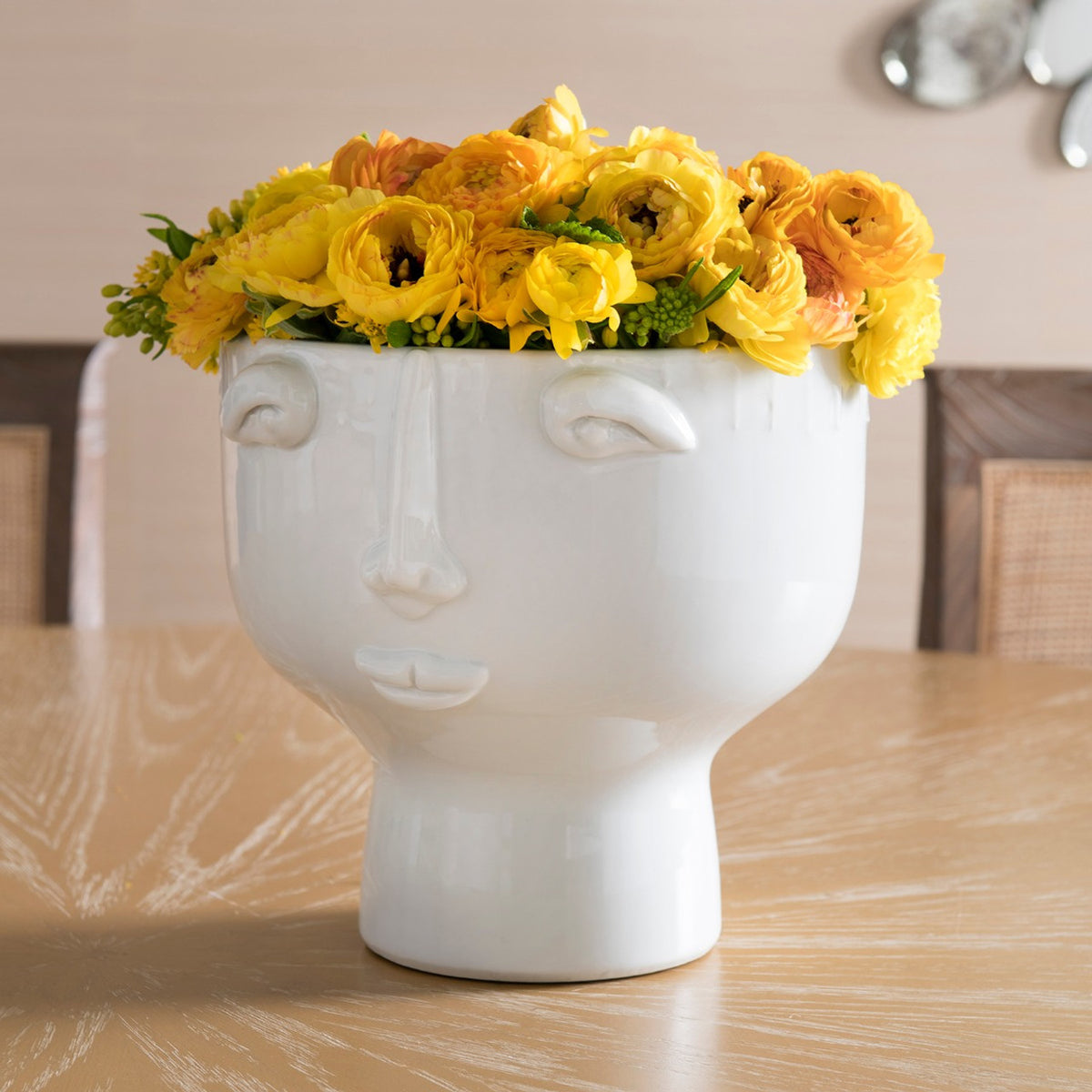 Nico Vase
