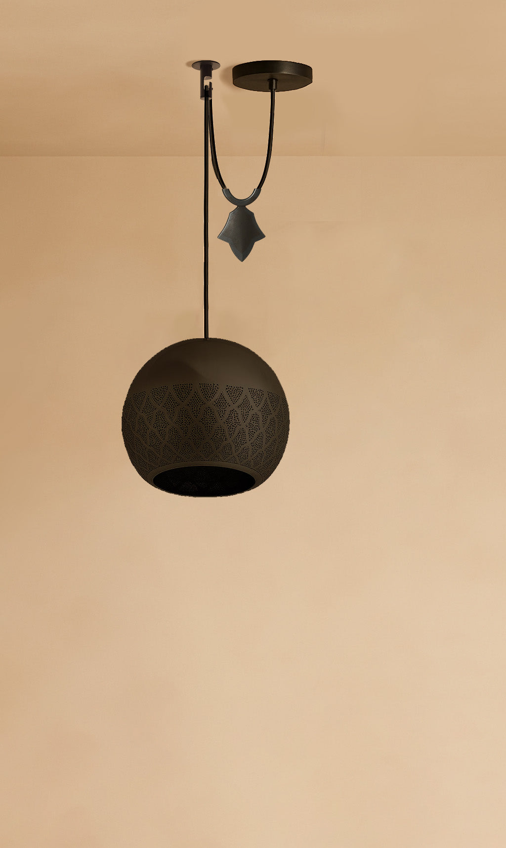 Dounia Home - DH-NURREVCOU-SM-BRS - Nur Reversed counterbalance weight Pendant - Polished Brass