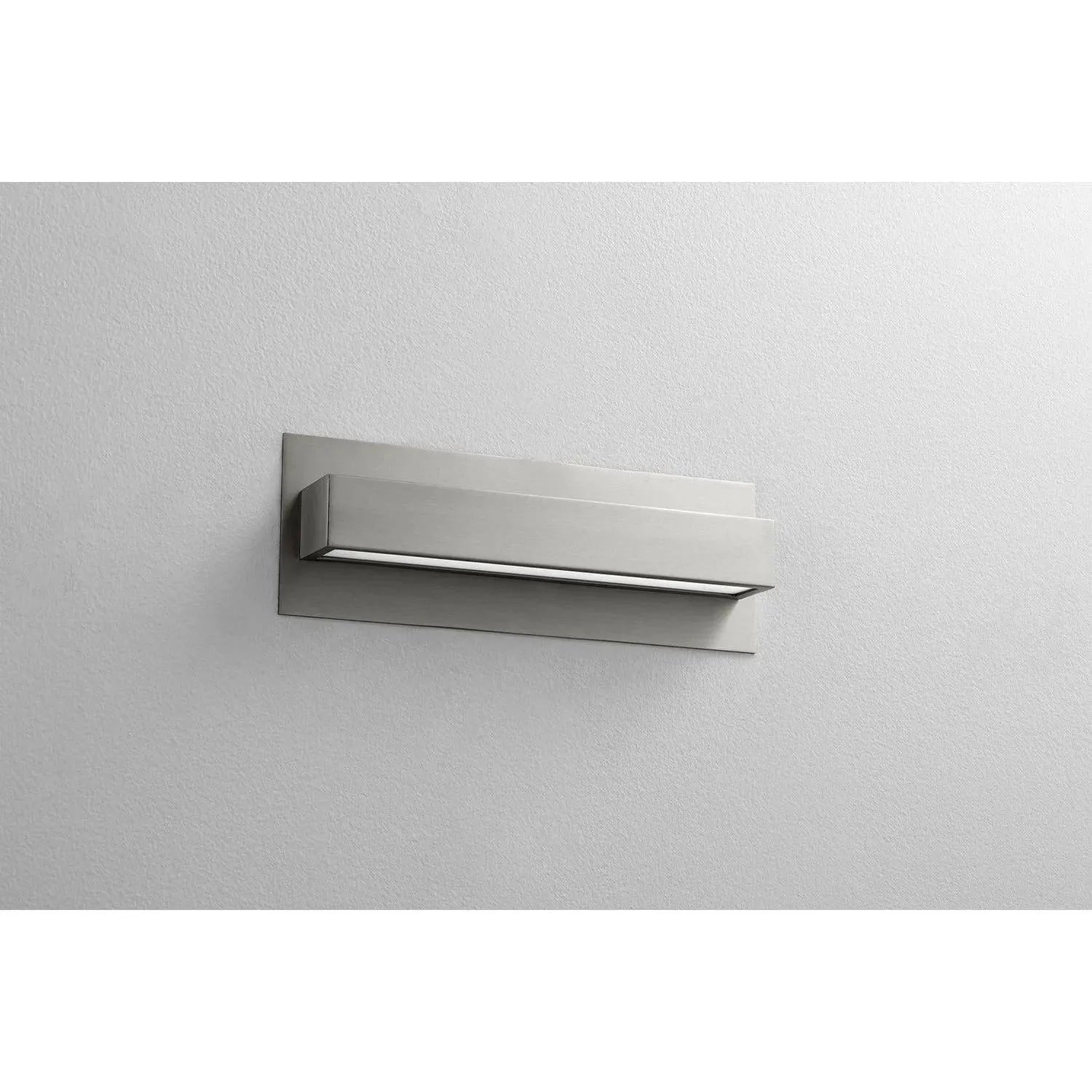 Oxygen Lighting - Alcor LED Wall Sconce - 3-532-40 | Montreal Lighting & Hardware