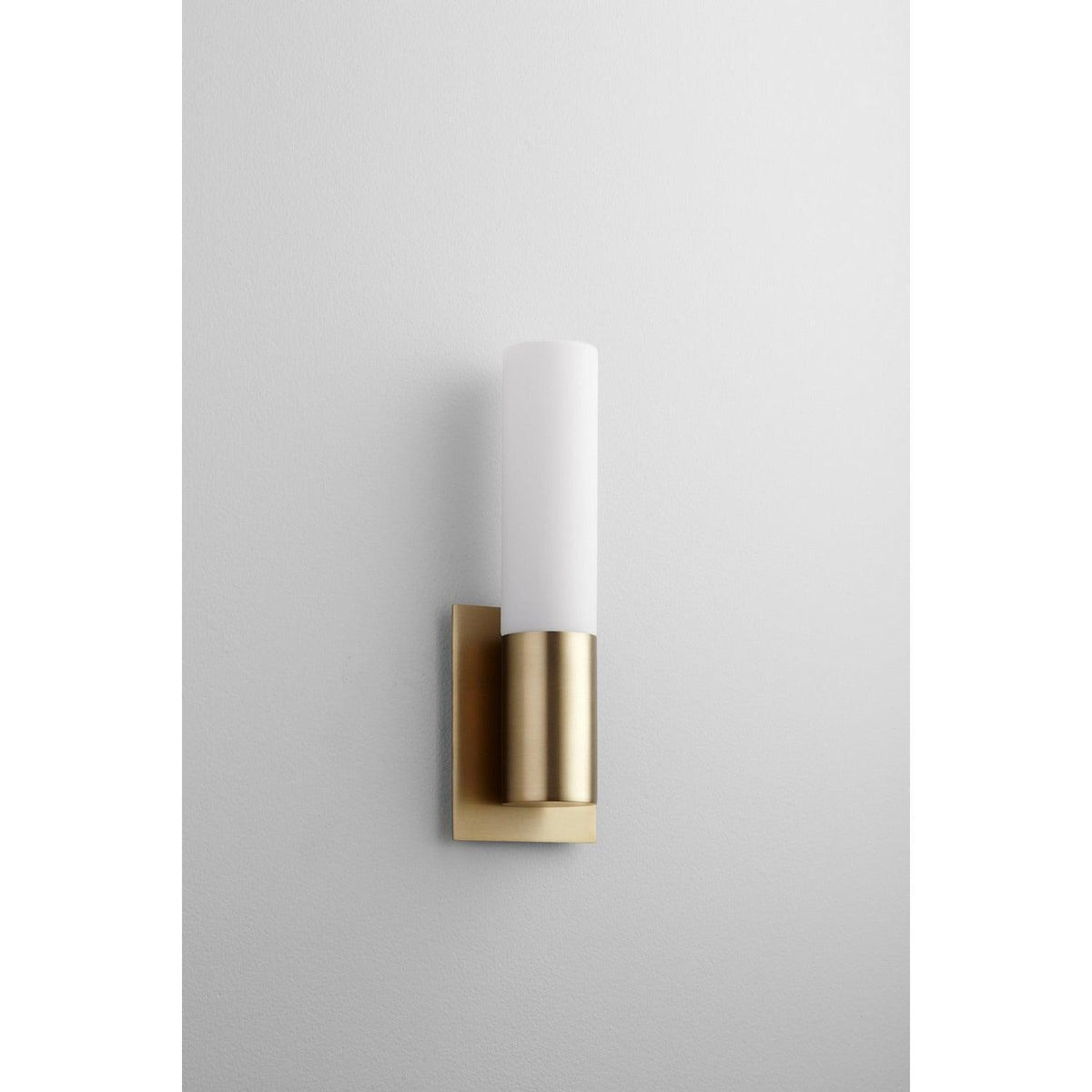 Oxygen Lighting - Magneta LED Wall Sconce - 3-528-140 | Montreal Lighting & Hardware