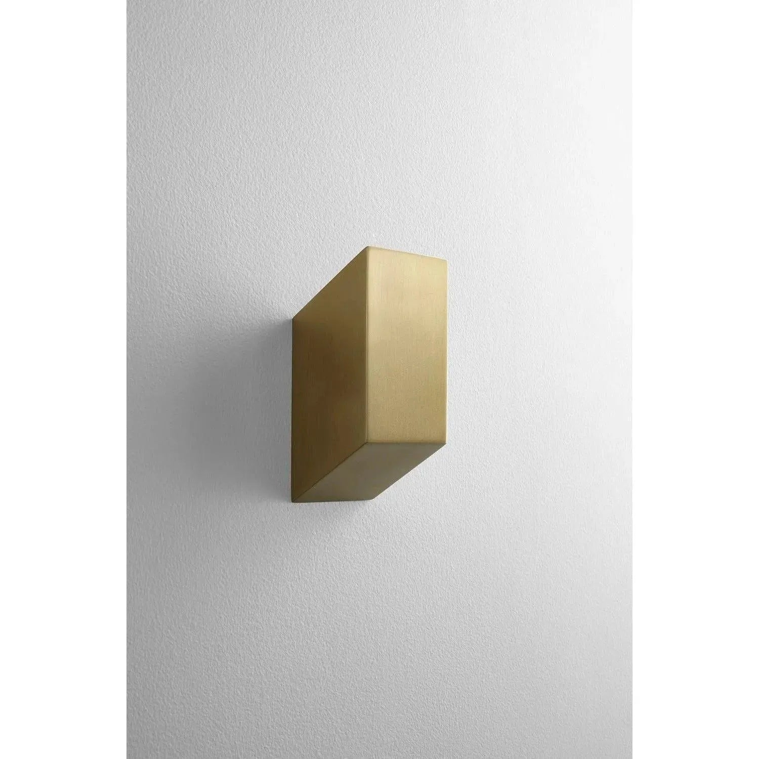 Oxygen Lighting - Uno LED Wall Sconce - 3-500-40 | Montreal Lighting & Hardware