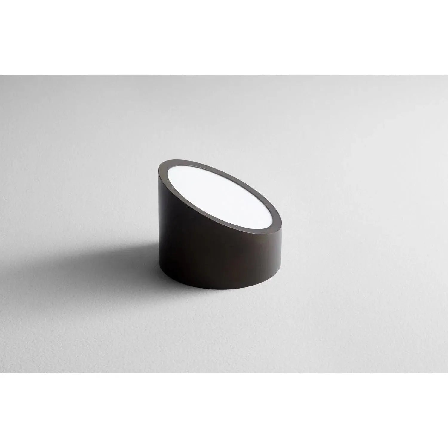 Oxygen Lighting - Zeepers LED Wall Sconce - 3-560-22 | Montreal Lighting & Hardware