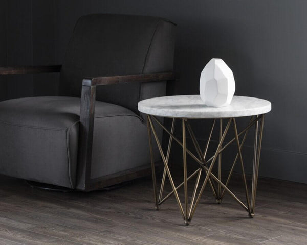 Table d'appoint Skyy de Sunpan | Modèle d'exposition