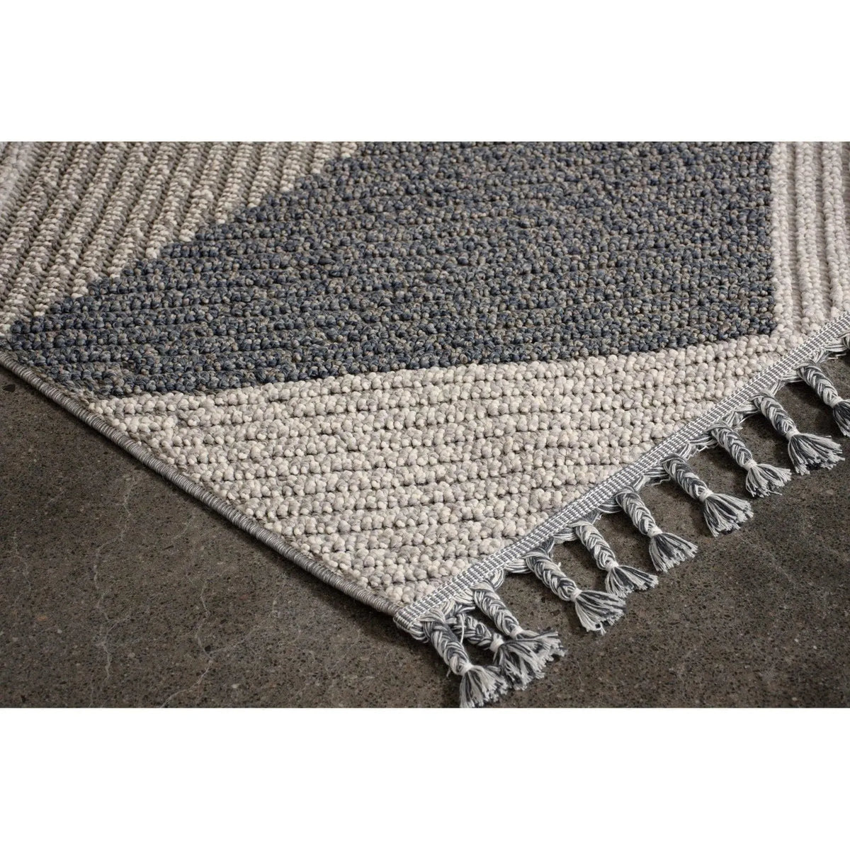Renwil - Ambrose Rug 10190 - RAMB-10190-1013 | Montreal Lighting & Hardware