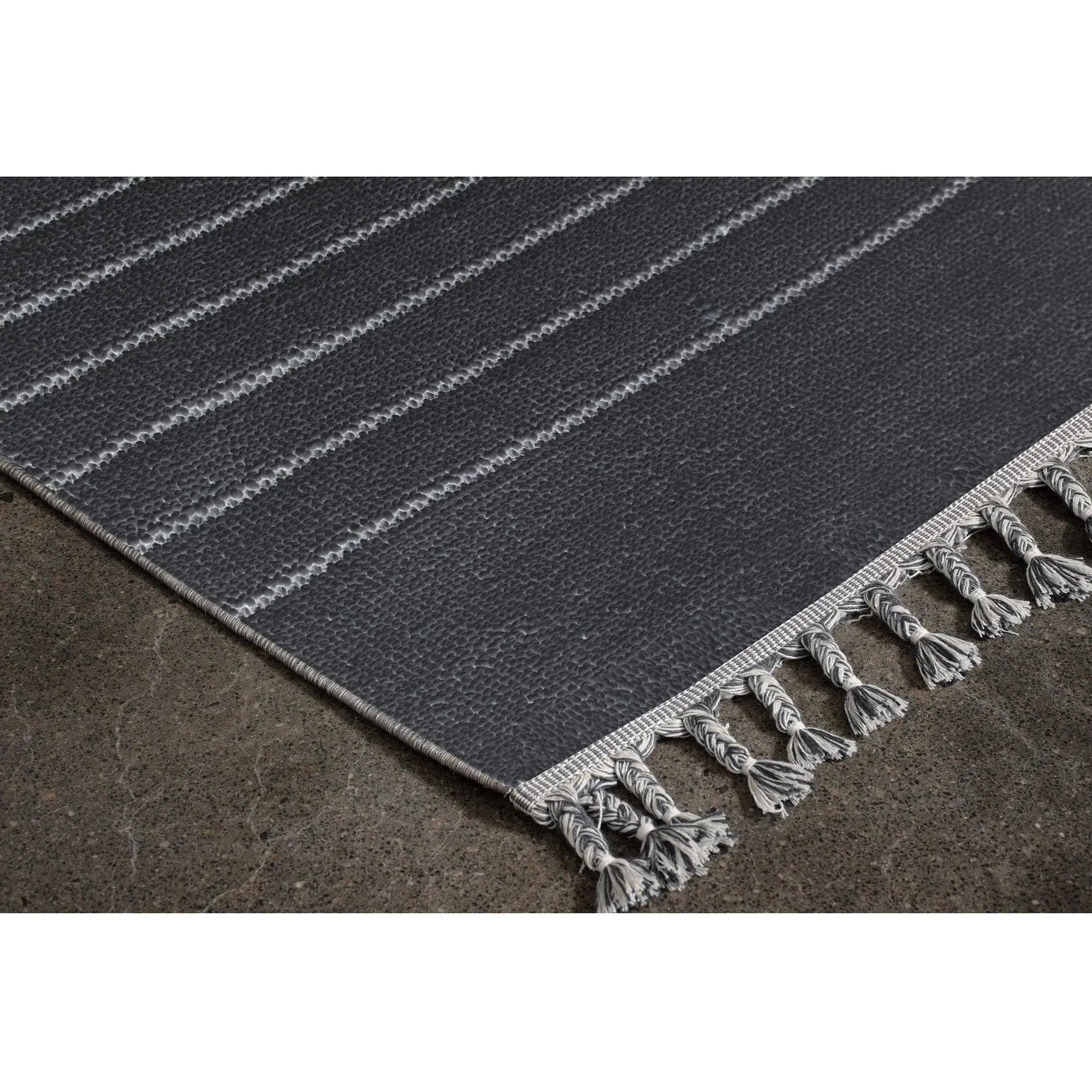 Renwil - Ambrose Rug 10418 - RAMB-10418-1013 | Montreal Lighting & Hardware