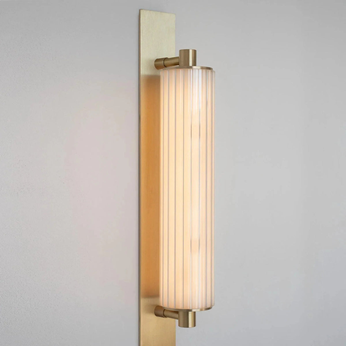 Ridgely Studio Works - Beacon S4 Wall Sconce - BCN-S4-WS-16-BNI-SCL | Montreal Lighting & Hardware