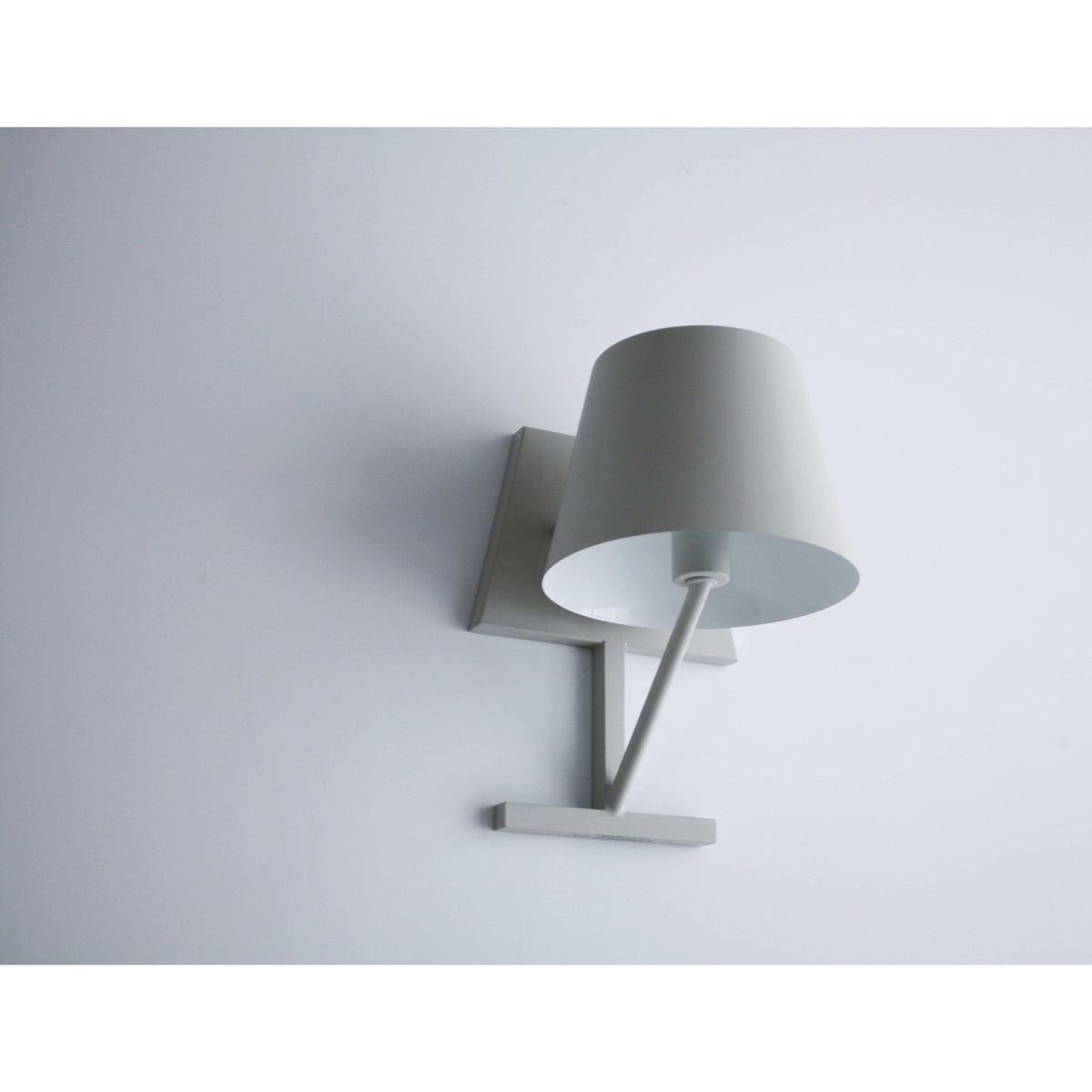 Seed Design - Concom Wall Lamp - SQ-513MW-BK | Montreal Lighting & Hardware