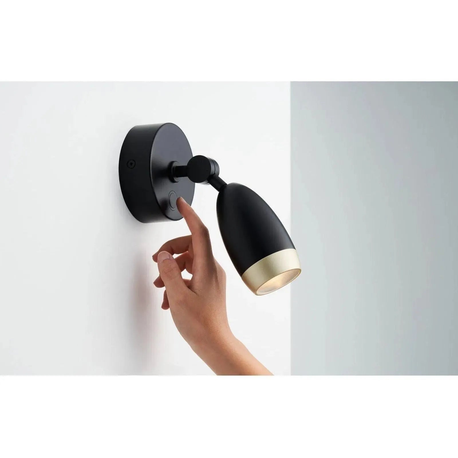 Seed Design - DAWN Wall Sconce - SLD-61WRTE-BK | Montreal Lighting & Hardware