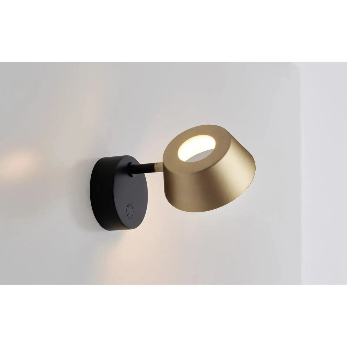 Seed Design - OLO Wall Lamp - SLD-130WRTE-BK | Montreal Lighting & Hardware