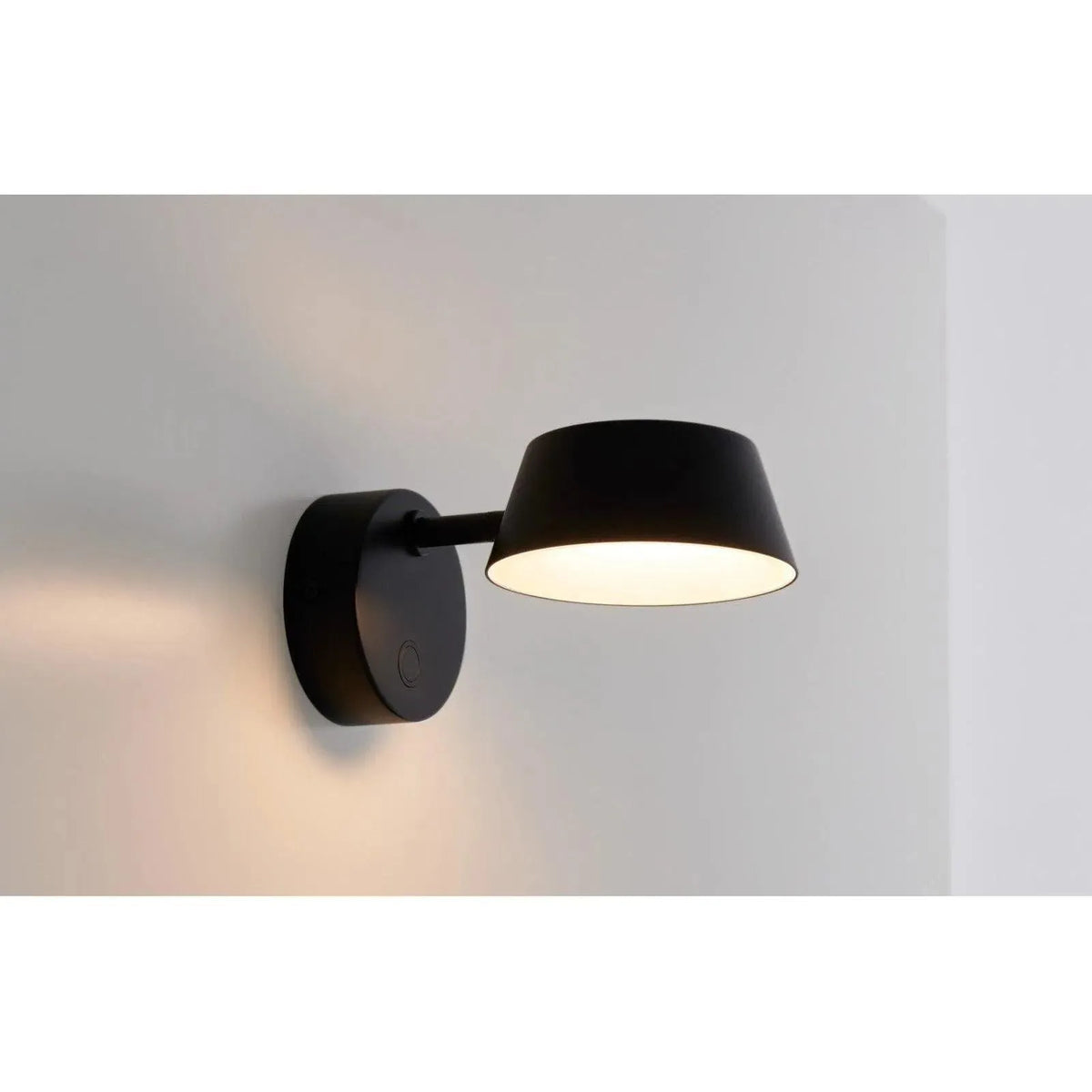 Seed Design - OLO Wall Lamp - SLD-130WRTE-BK | Montreal Lighting & Hardware