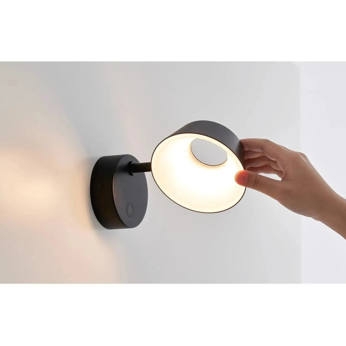 Seed Design - OLO Wall Lamp - SLD-130WRTE-BK | Montreal Lighting & Hardware