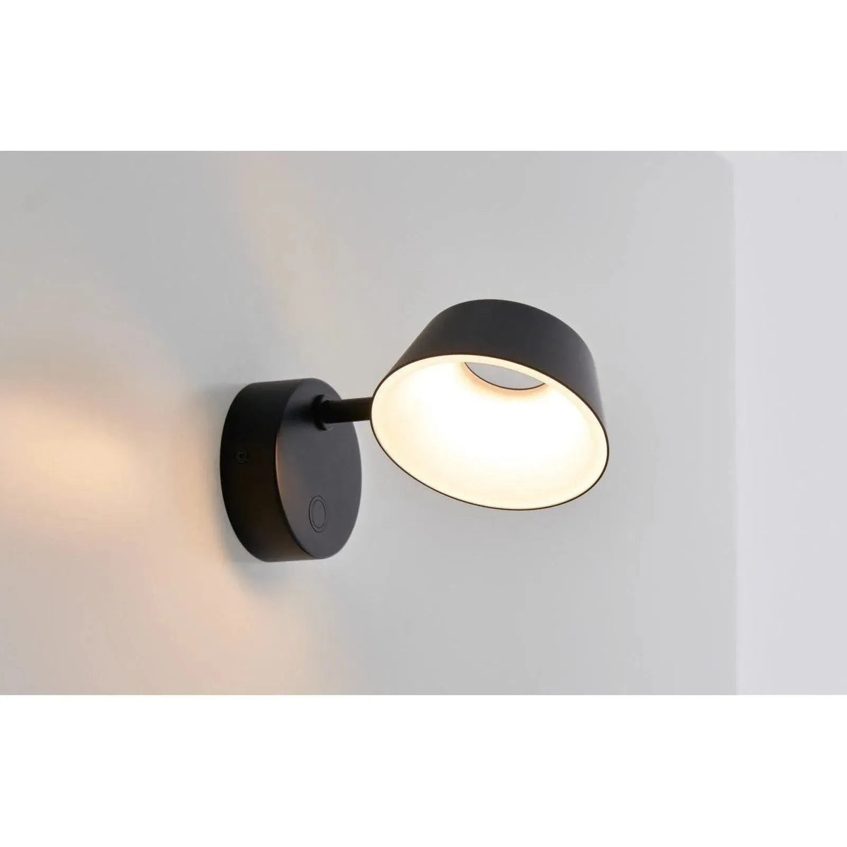 Seed Design - OLO Wall Lamp - SLD-130WRTE-BK | Montreal Lighting & Hardware