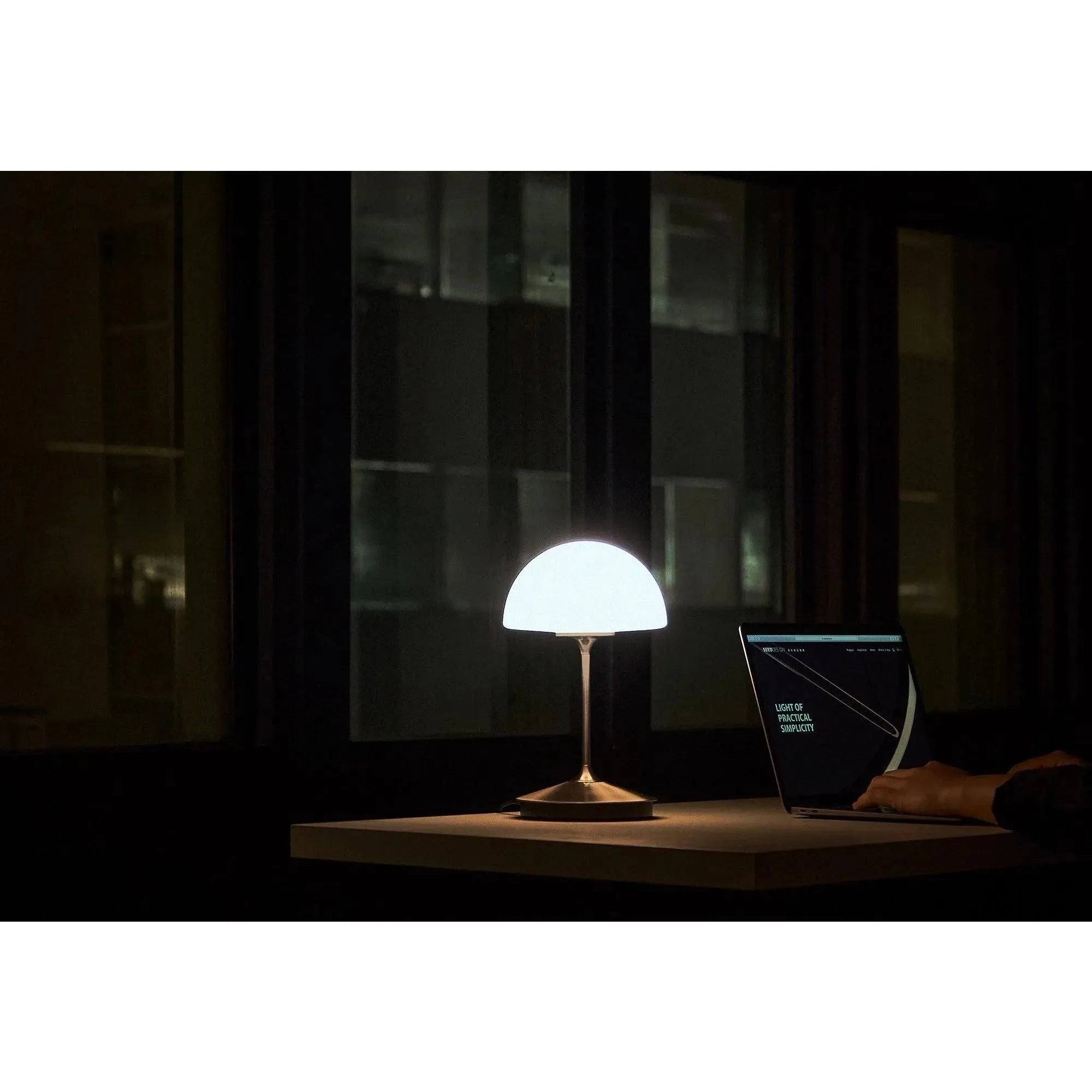 Seed Design - Pensee LED Table Lamp - SLD-7992DJ-BK | Montreal Lighting & Hardware
