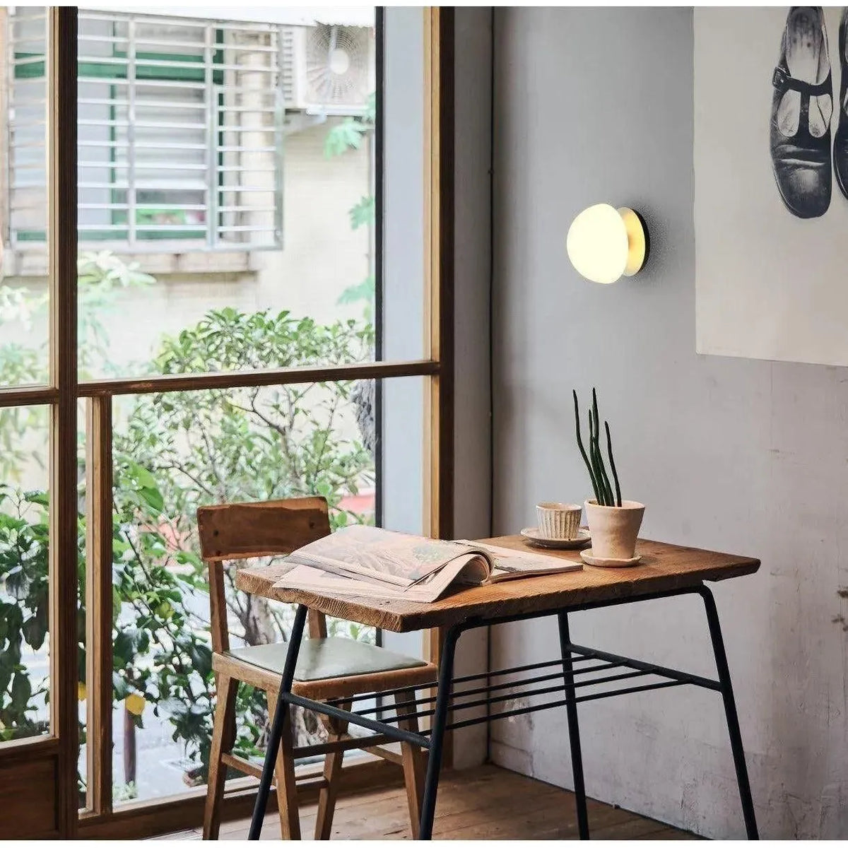 Seed Design - Pensée LED Wall Lamp - SG-7992WJ-BK | Montreal Lighting & Hardware