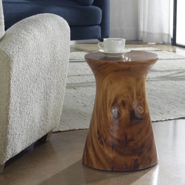 Table d'appoint en forme de houle