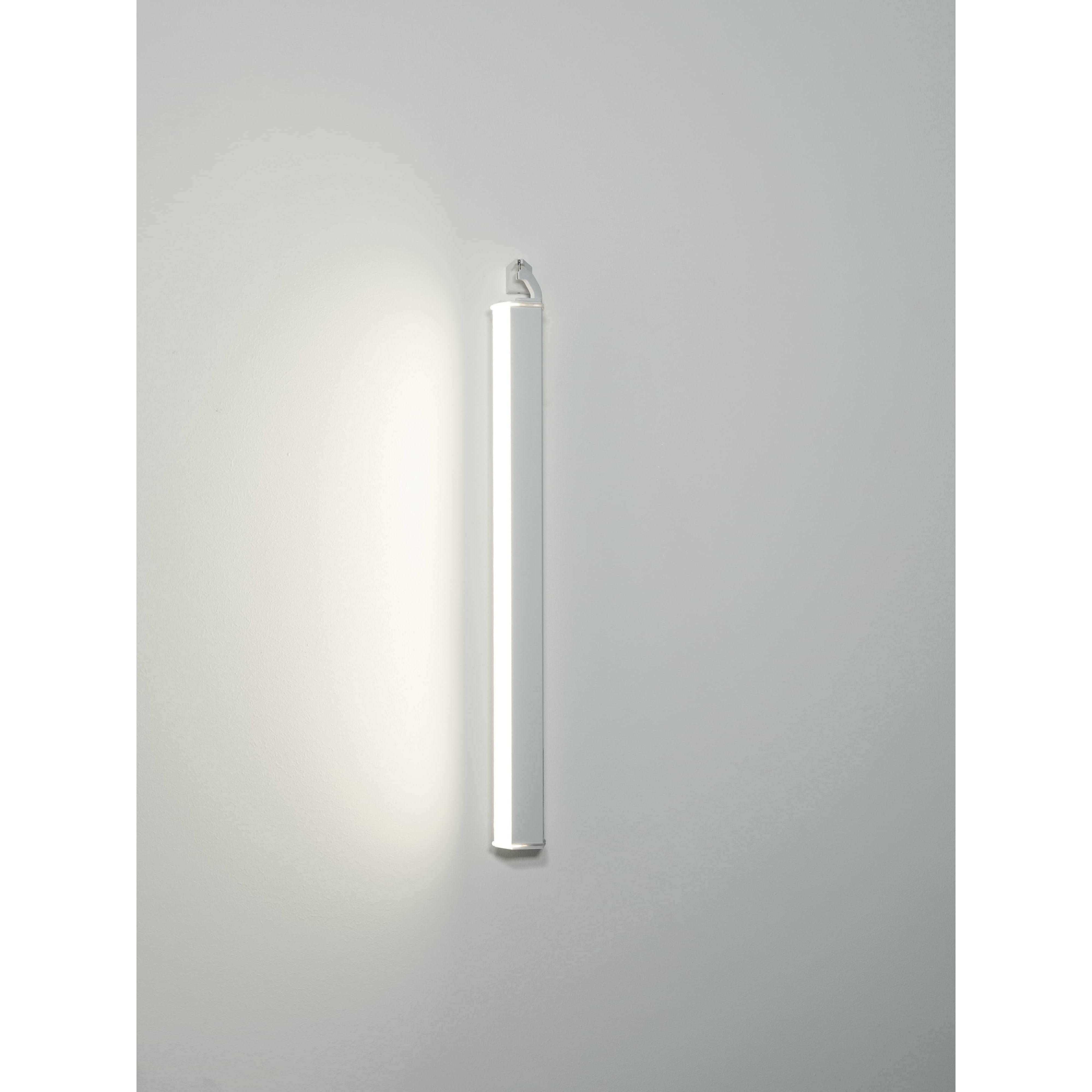Zafferano America - Pencil LED Cordless Vertical Wall Sconce - LD0801-VW-B3 | Montreal Lighting & Hardware