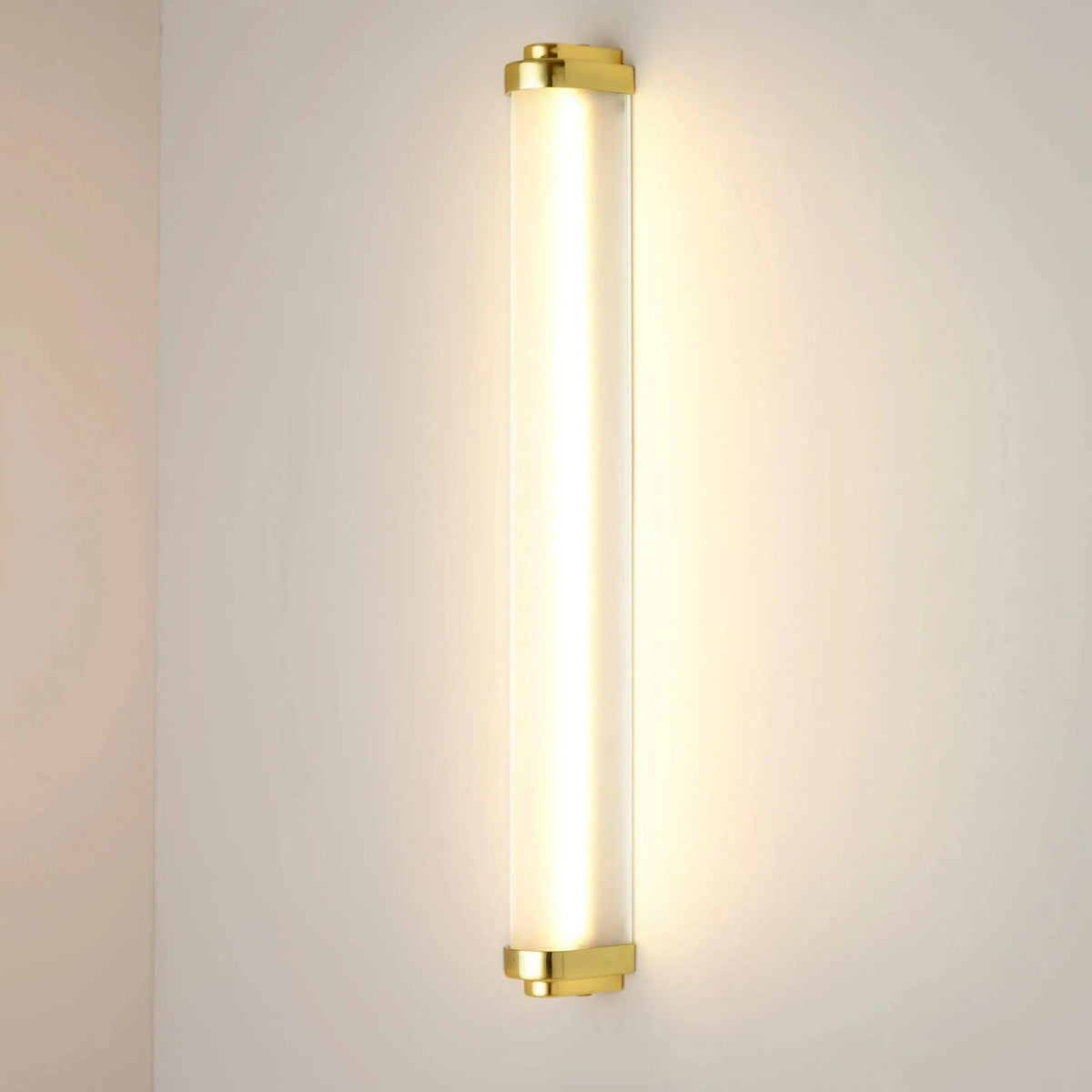 Davey Lighting - Cabin LED Wall Light - US-DP7218/60/BR/PO | Montreal Lighting & Hardware