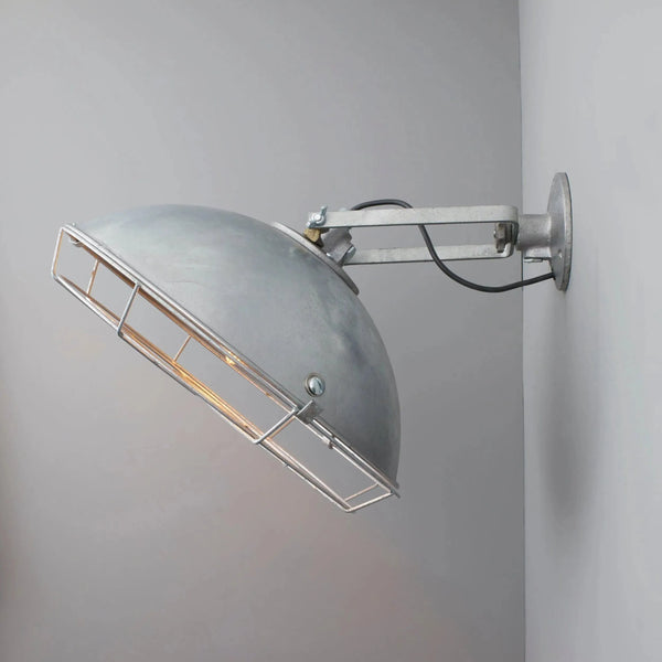 Cargo Cluster Wall Light